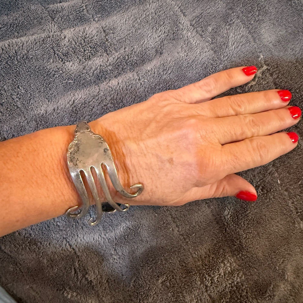 Vintage Sterling Silver Ornate Cuff Bracelet, made with a fork. - Picture 2 of 4